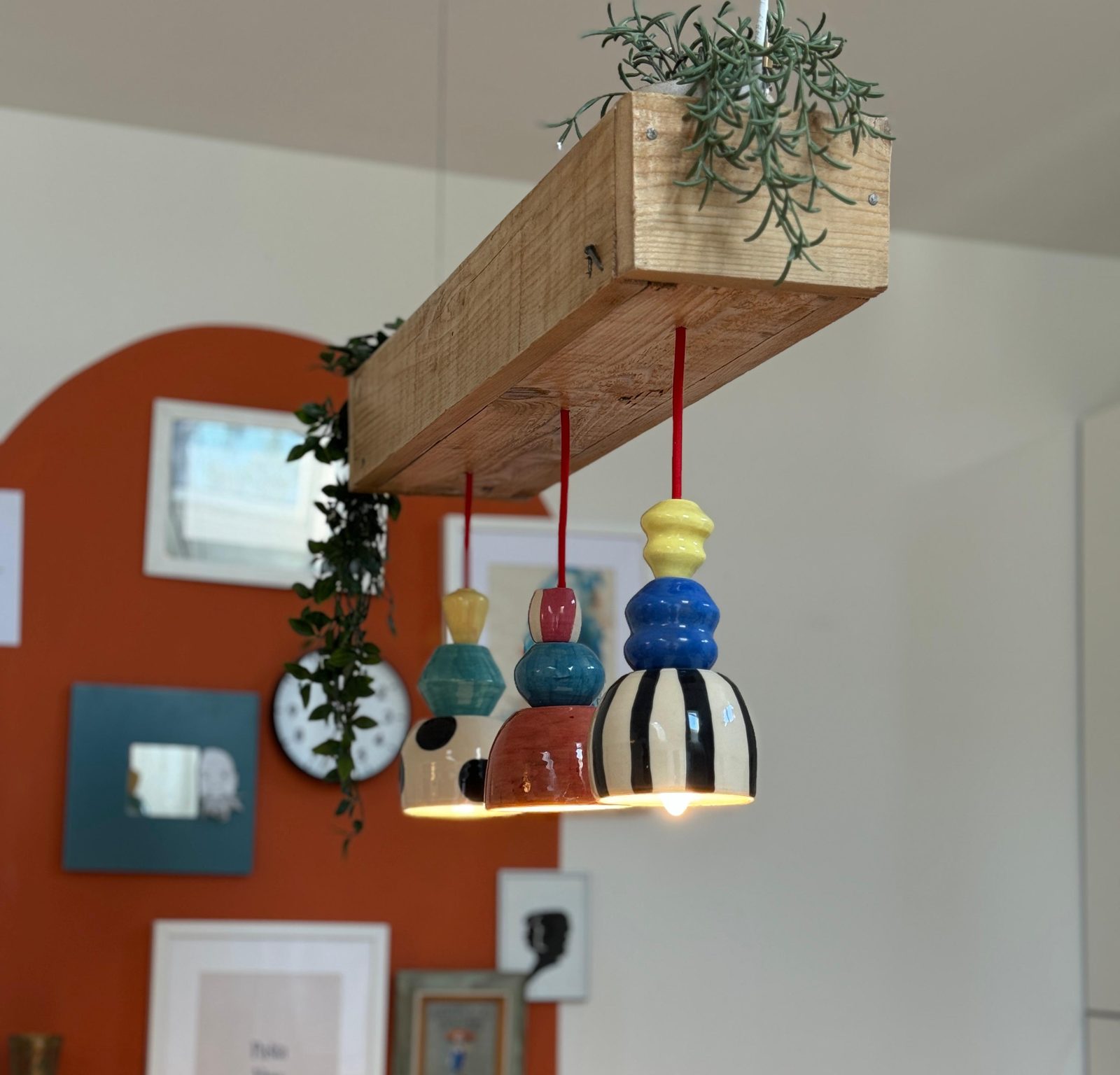 Stropna lampa Bubimir detalj stropna lampa Bubimir keramicka sjenila detalj