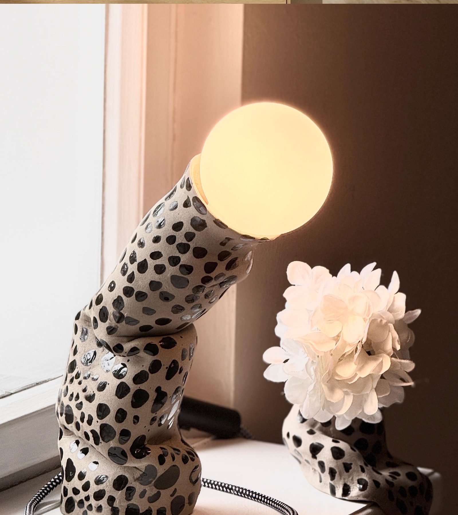 Keramicka lampa E.T. u ambijentu Keramicka lampa ET u ambijentu