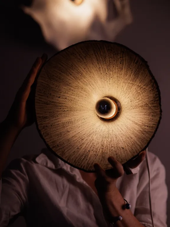 kora-kokos-4 Kora kokos keramicko sjenilo zidna lampa detalj boja Koshmar design